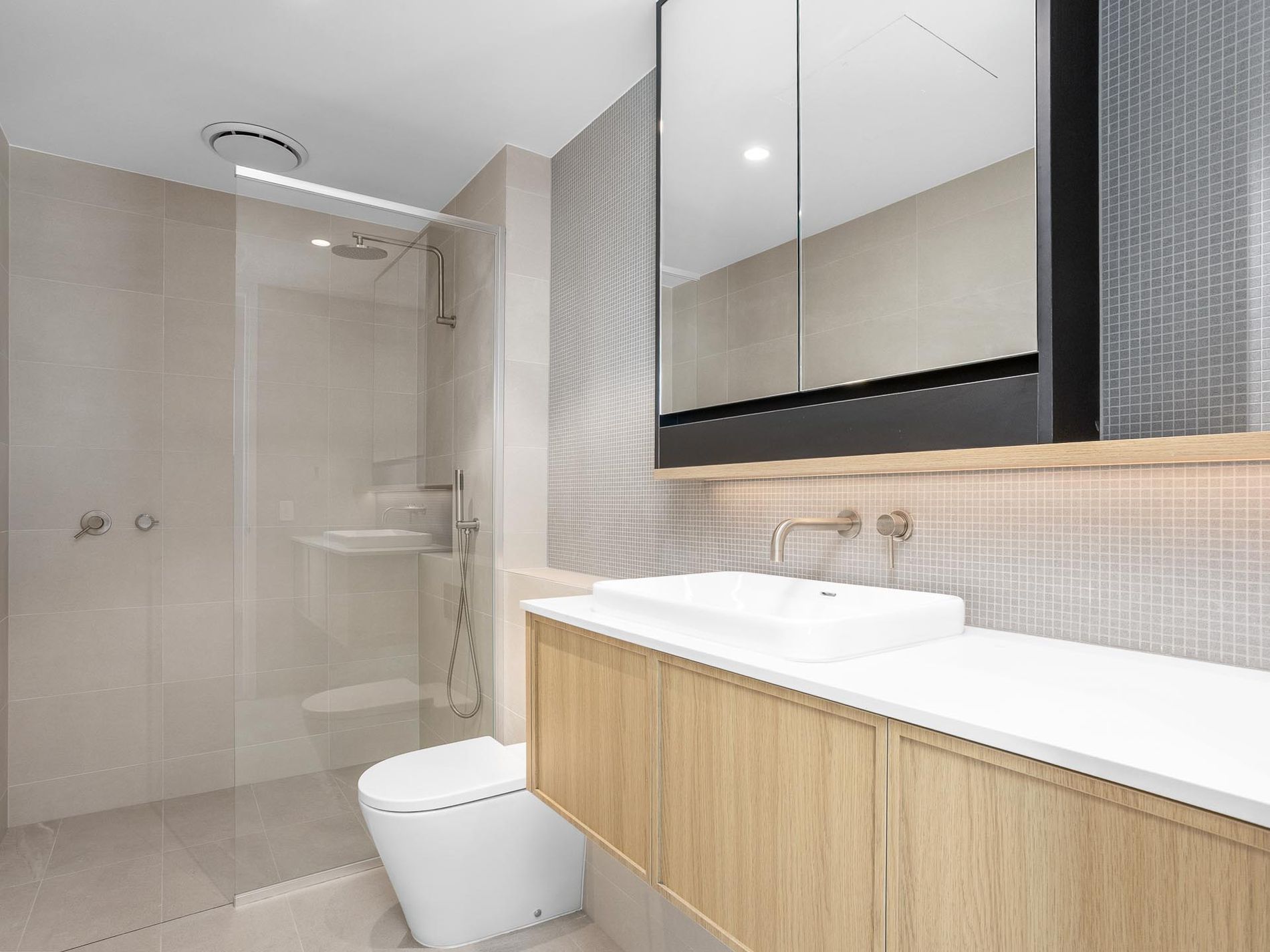 1001 / 18 Ogilvie Road, Mount Pleasant