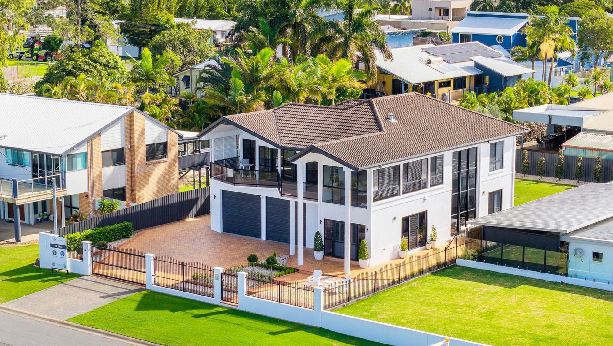 14 Pool Street, Hope Island