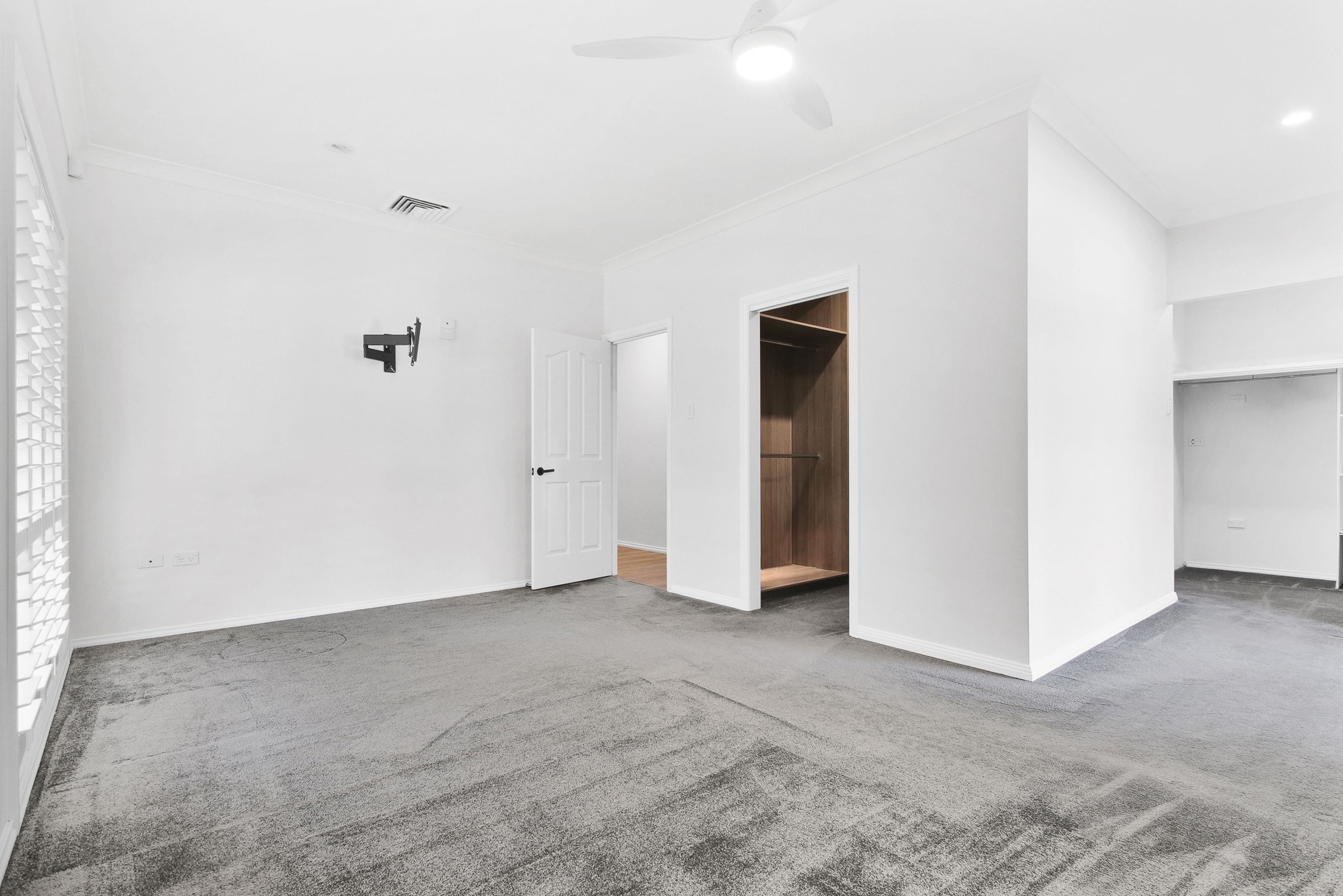9 Avon Place, WINDSOR DOWNS