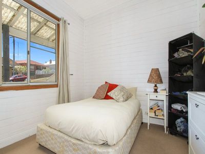 14 Third Avenue, Port Kembla