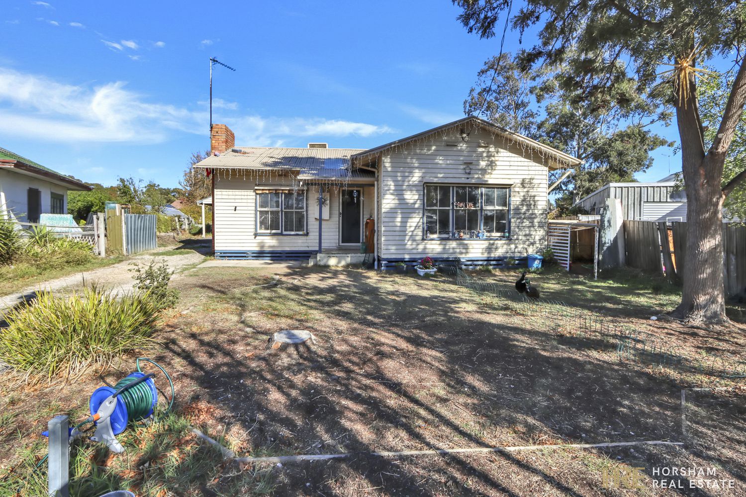 8 Sinclair Place, Horsham