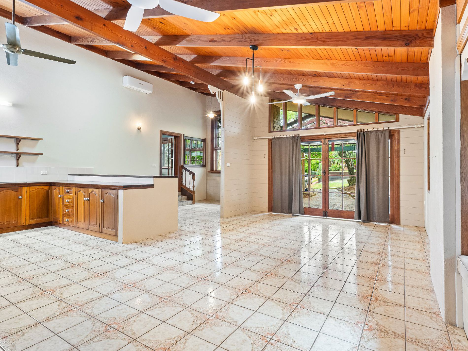 85 Cassowary Street, Freshwater