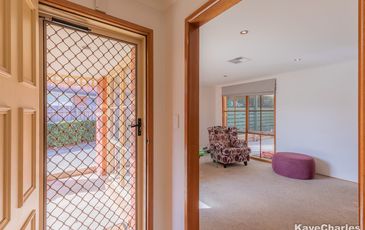 8 Hillman Court, Berwick