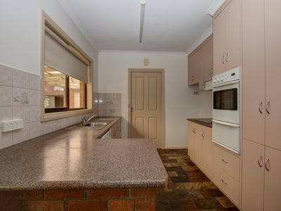 1 Harmer Court, Horsham