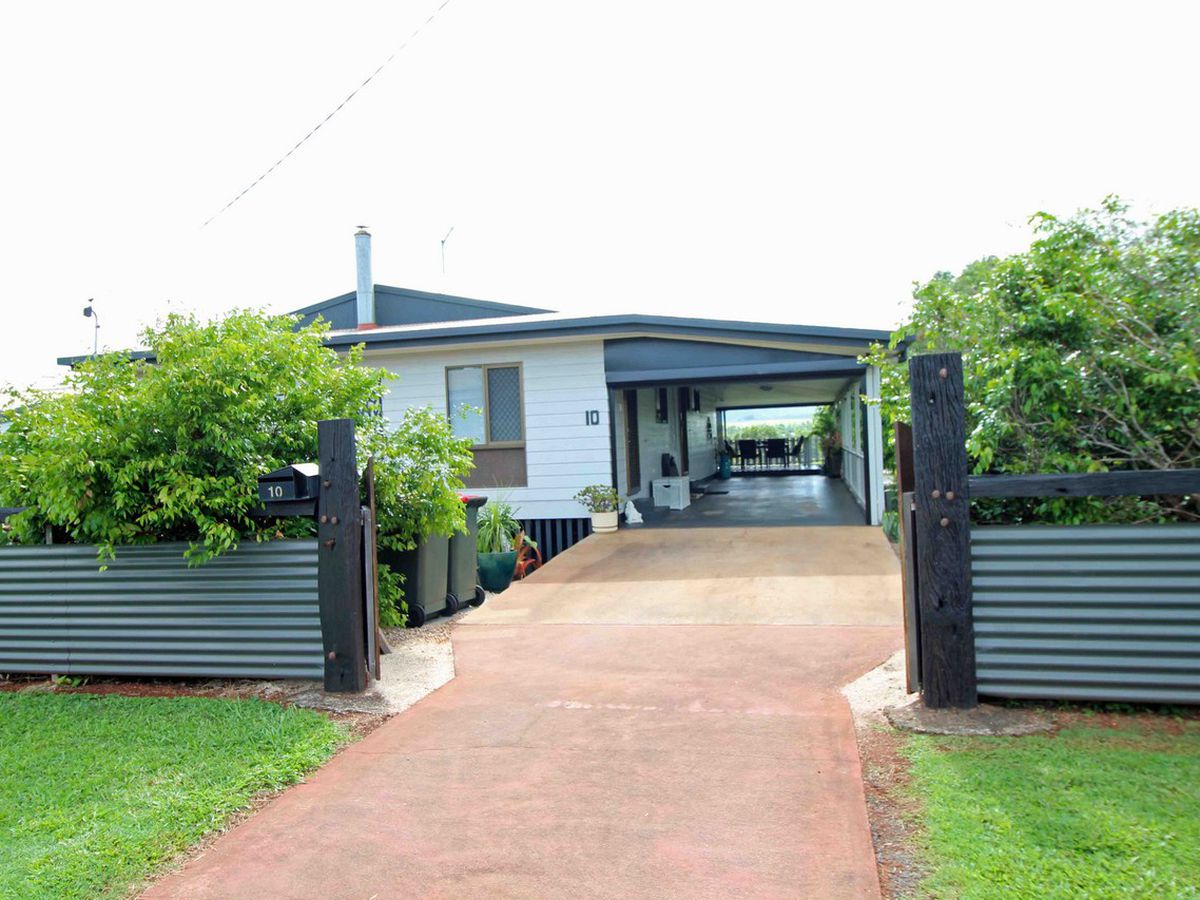 10 Rita Circuit, Atherton