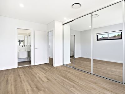 2 / 30 Strickland Street, Bass Hill