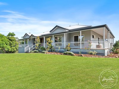 27 Jordana Place, Glass House Mountains