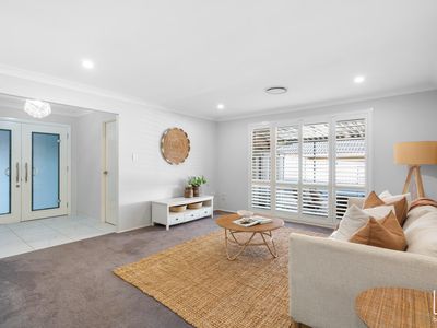3 Duntroon Close, Hamlyn Terrace