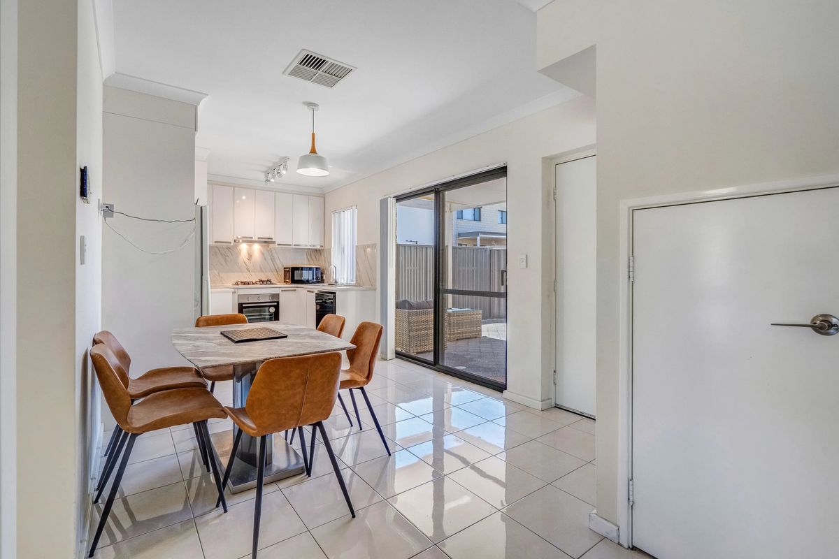1 / 22 Rinaldo Crescent, Coolbellup