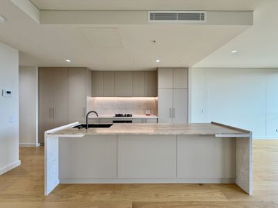 502 / 137 Anzac Parade, Kensington