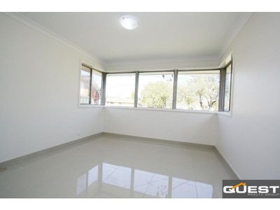 7 Merrett Crescent, Greenacre