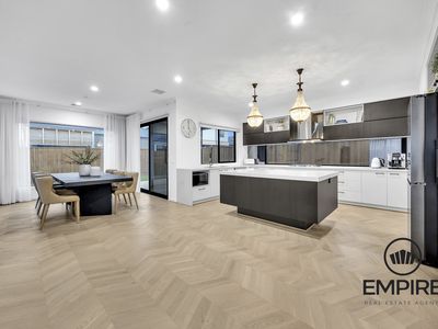45 Stonefox Circuit, Clyde North
