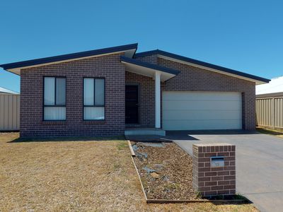 13 Mortlock Avenue, Dubbo