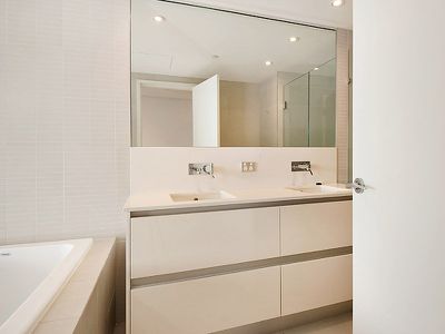 706 / 96 Bow River, Burswood