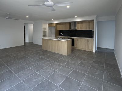 9 Merryvale Circuit, Lilywood
