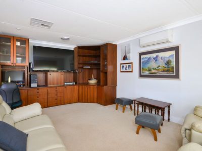 260 Piccadilly Street, Piccadilly