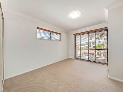 4 / 24 Charles Street, South Perth