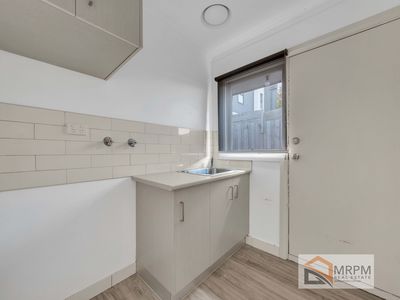 4 / 3 Hatfield Court, West Footscray