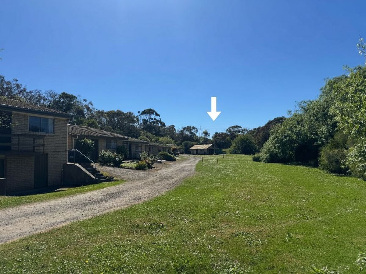10 / 10 Smith Street, Portland - Image 1