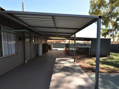 16 Trotman Avenue, Newman