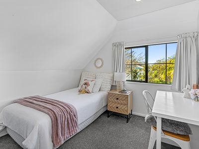 17 Noumea Place, Mairangi Bay