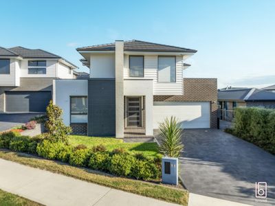 11 Satinwood Road, Woongarrah