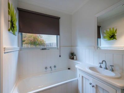 56 Washington Lane, Woodend