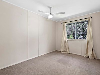 42 Woodlands Drive, Rochedale South