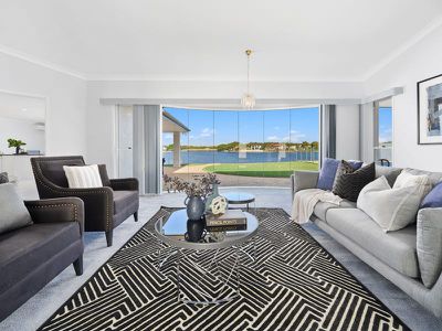 9 Parkwater Point, Helensvale