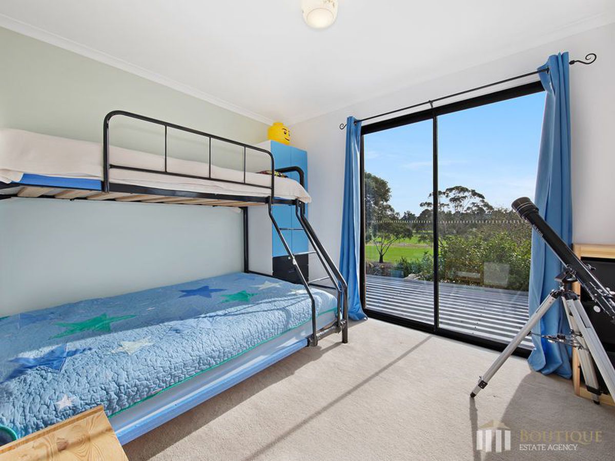 92 Somerset Drive, Dandenong North