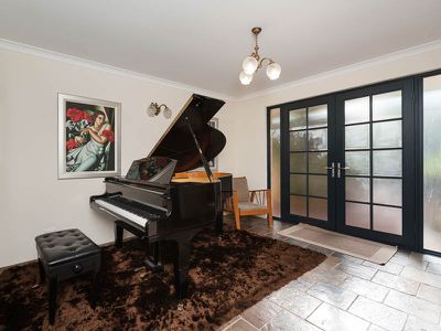 10 Limerick Way    UNDER OFFER, Fremantle