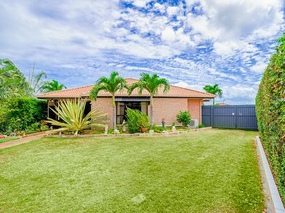 8 McIntyre Court, Urraween