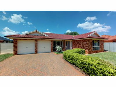 7 Gwydir Court, Dubbo
