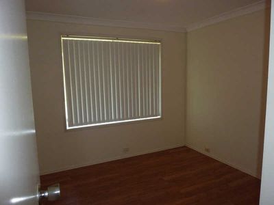 4 Avon Place, Forster