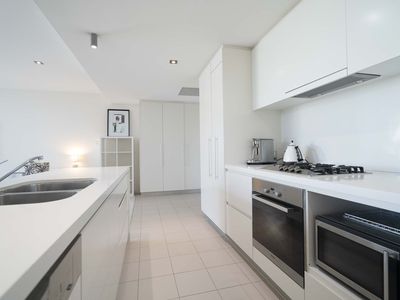 404 / 2 Bovell Lane, Claremont