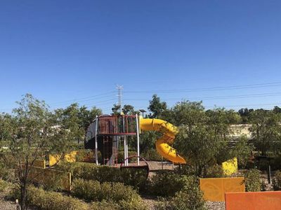3 Luminous Boulevard, Bennett Springs
