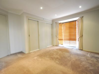 15 Websdale Drive, Dubbo