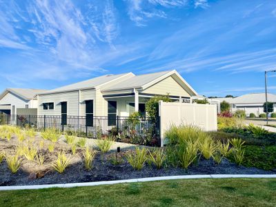 99  / 5 Serenity Drive, Eli Waters