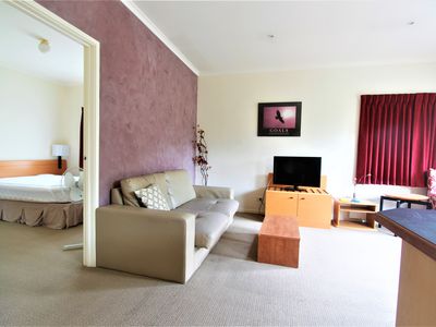 7 / 1219 Centre Road, Oakleigh South