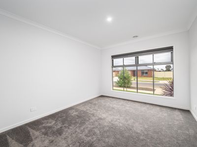 8 Fletcher Avenue, Mooroopna