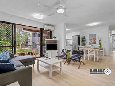 2 / 237 Sir Fred Schonell Drive, St Lucia