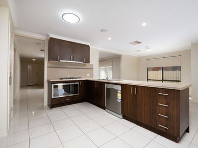 53 VICTORIA CROSS PARADE, Wodonga