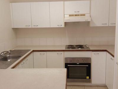 5 / 11 Smith Road, Woodridge