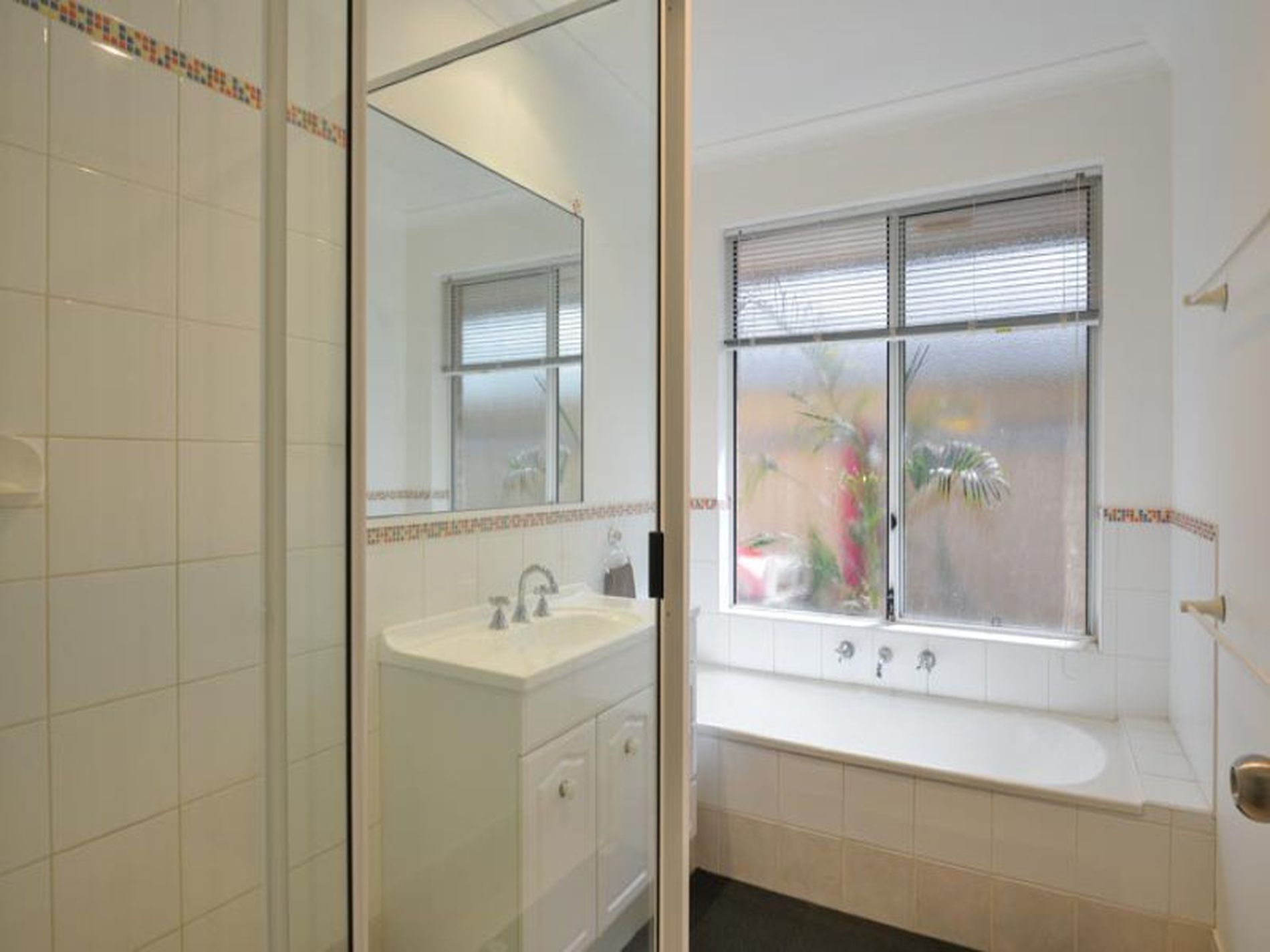 15 Vitali Crescent, Somerville