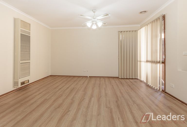 2 / 581 HIgh Street Road, Mount Waverley