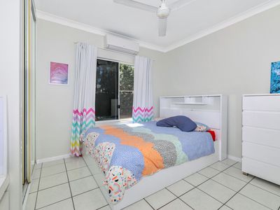 11 Buckingham Street, Gunn
