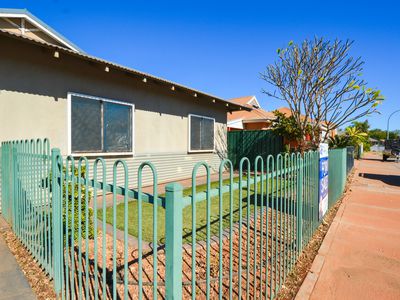 8 Snappy Gum Way, South Hedland