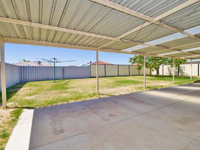 58 Oakwood Crescent, Waikiki