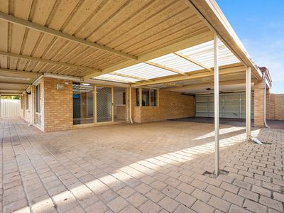 122 Glencoe Loop, Kinross