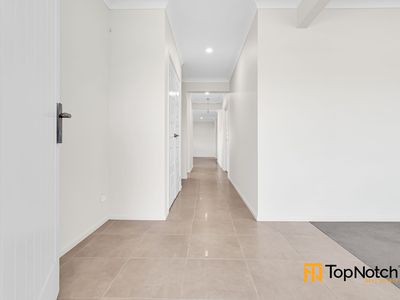 446 Mandalay Circuit, Beveridge